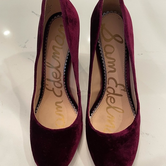 Sam Edelman Velvet Pumps - Picture 6 of 7